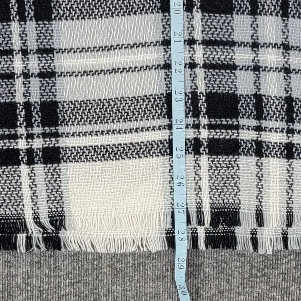 ModCloth Wrap Scarf Womens Black White Tartan Plaid Soft Fringed Shawl 56x28